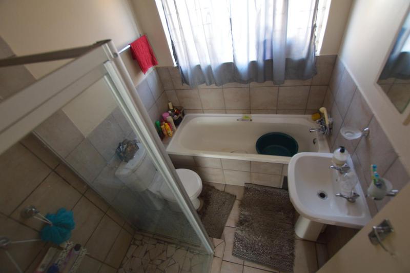 To Let 2 Bedroom Property for Rent in Vaalpark Free State